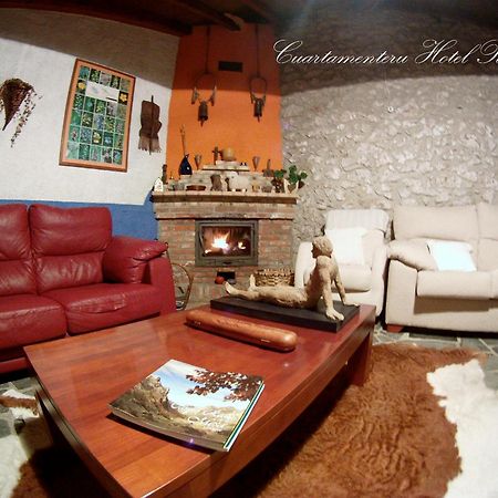 Hotel Rural Cuartamenteru Poo De Llanes Eksteriør bilde