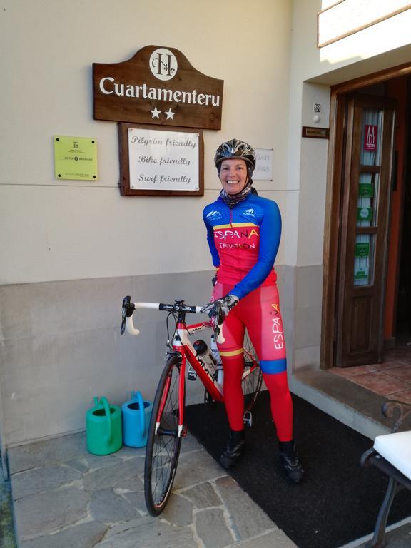 Hotel Rural Cuartamenteru Poo De Llanes Eksteriør bilde