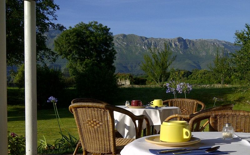 Hotel Rural Cuartamenteru Poo De Llanes Eksteriør bilde