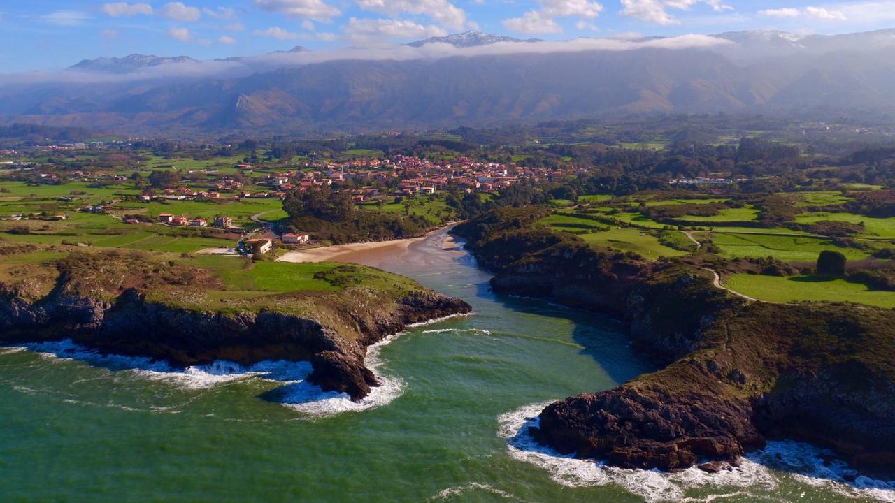 Hotel Rural Cuartamenteru Poo De Llanes Eksteriør bilde